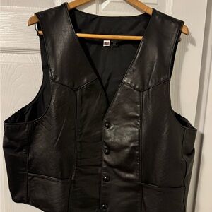Men's Black Leather Vest
